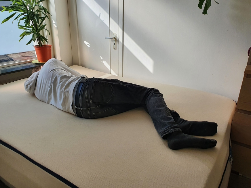 Proefslaper op het Una matras