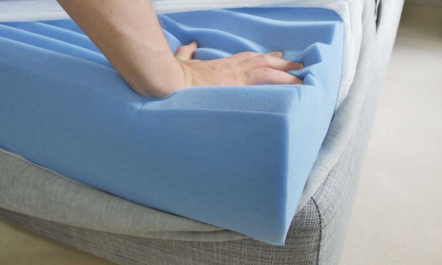 Koudschuimmatras is steviger dan een traagschuim matras