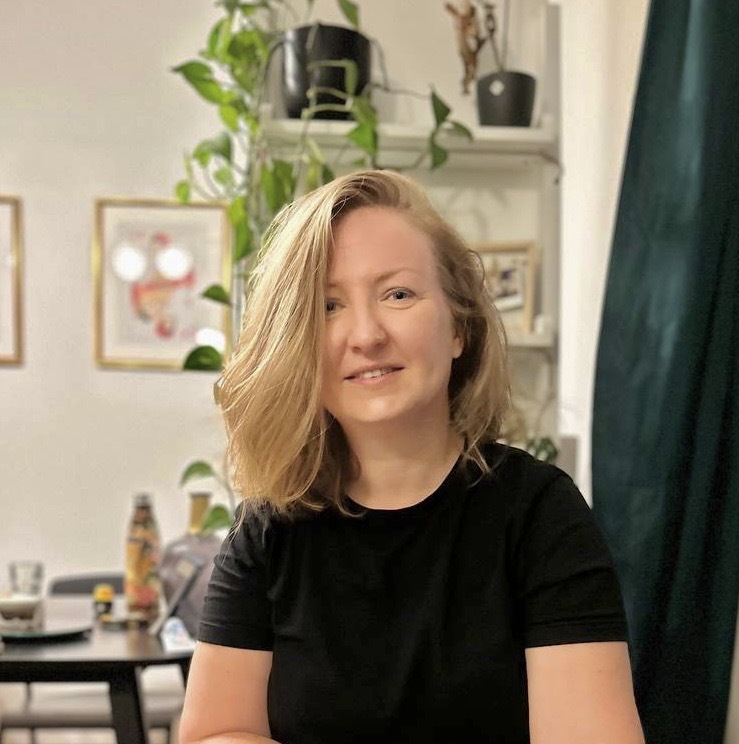 Marina Graphic Designer